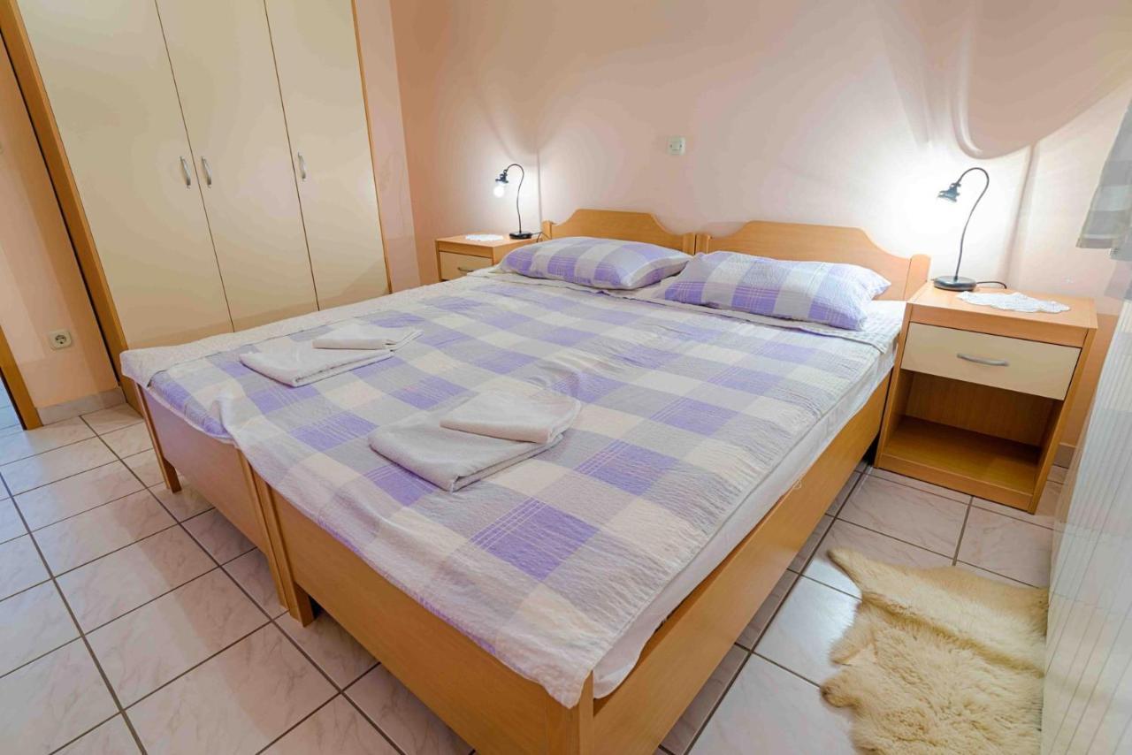 Appartement Ariela At The Beach à Stara Novalja Extérieur photo