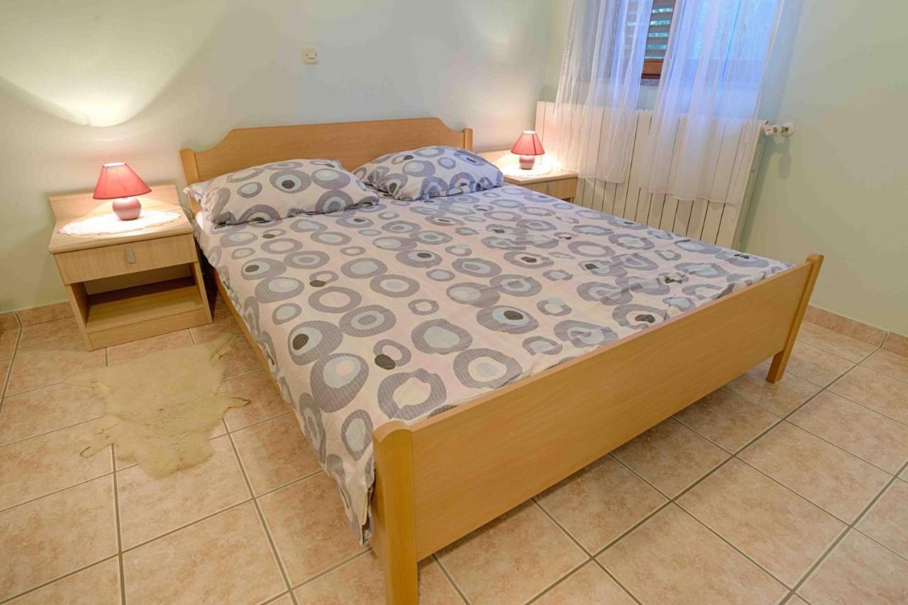 Appartement Ariela At The Beach à Stara Novalja Extérieur photo