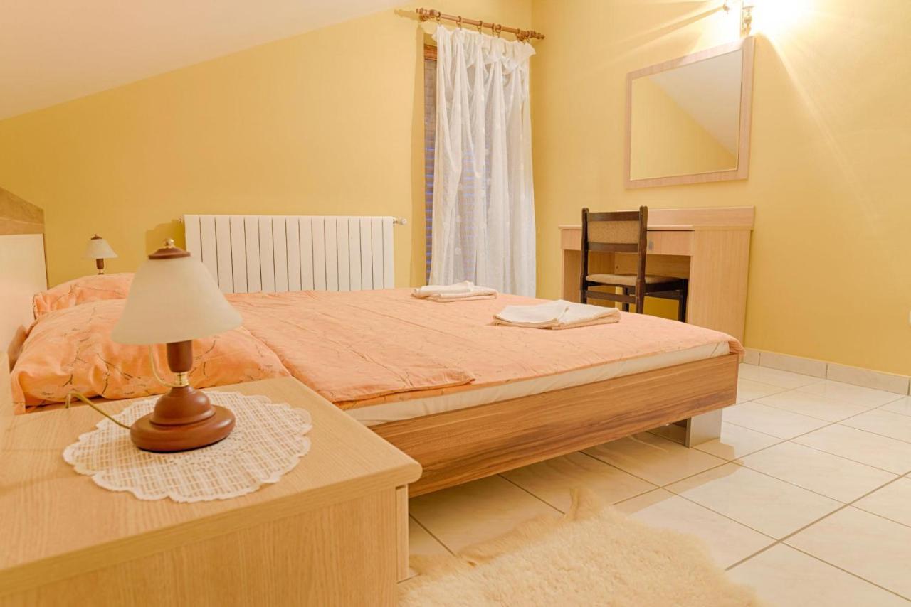 Appartement Ariela At The Beach à Stara Novalja Extérieur photo