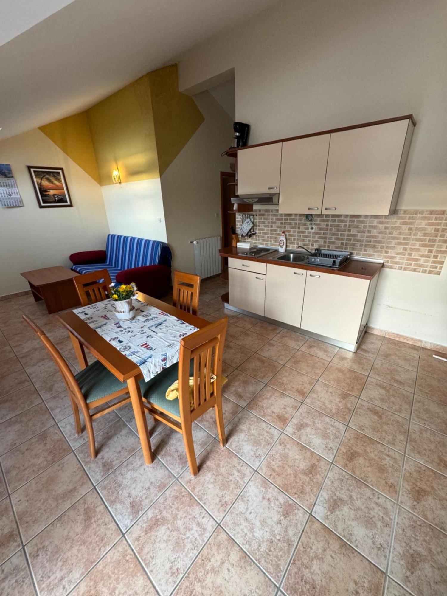 Appartement Ariela At The Beach à Stara Novalja Extérieur photo