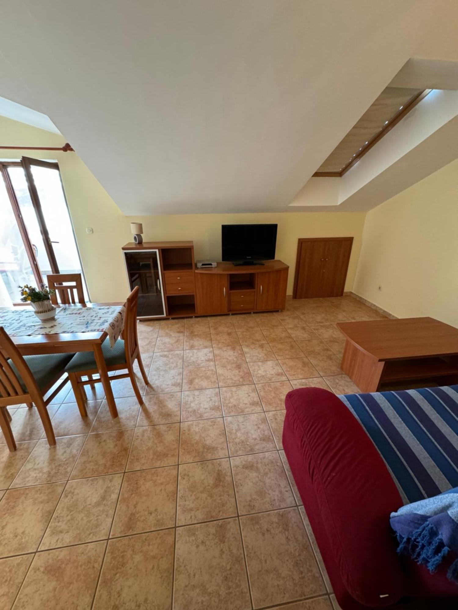 Appartement Ariela At The Beach à Stara Novalja Extérieur photo
