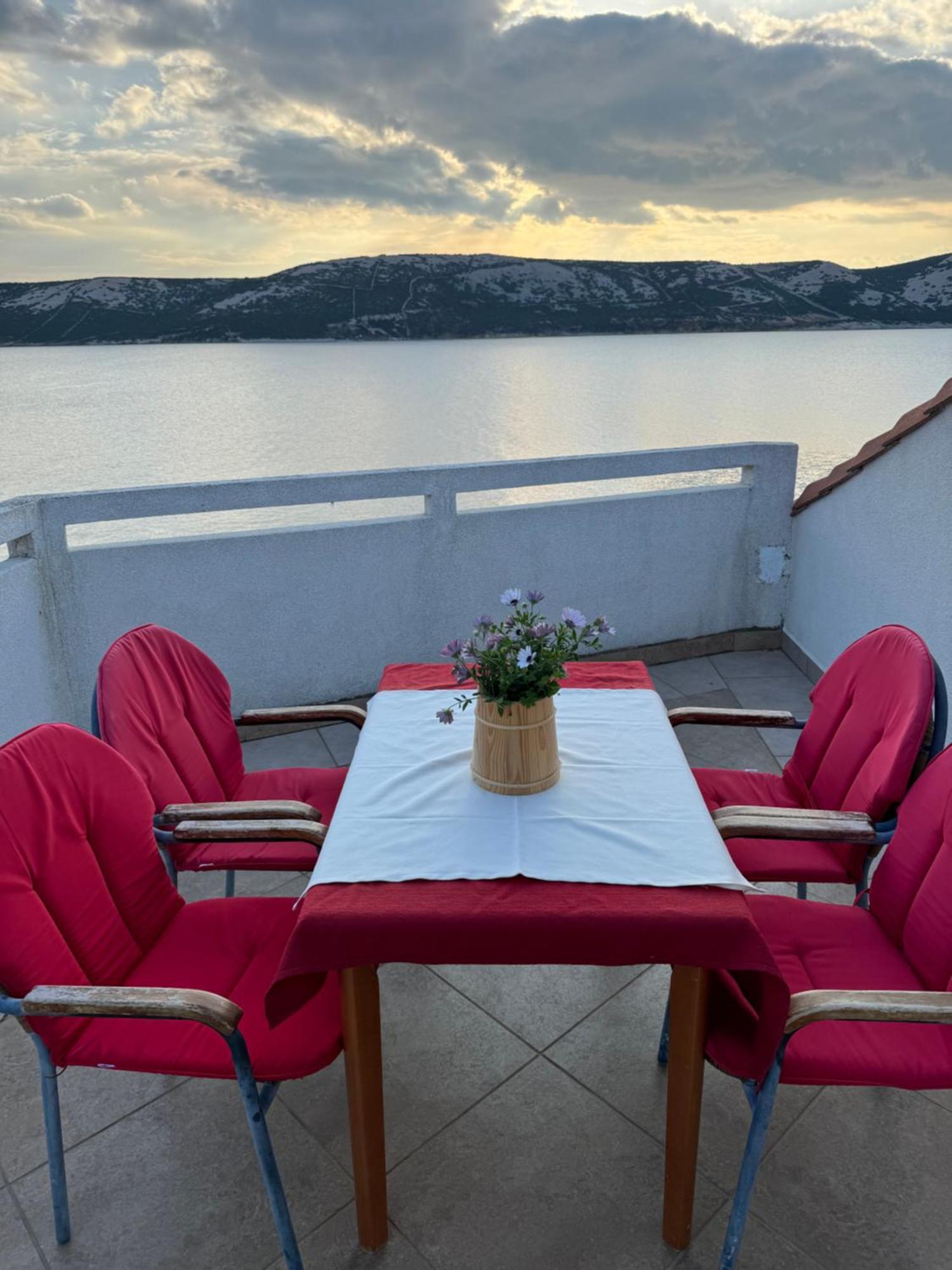 Appartement Ariela At The Beach à Stara Novalja Extérieur photo