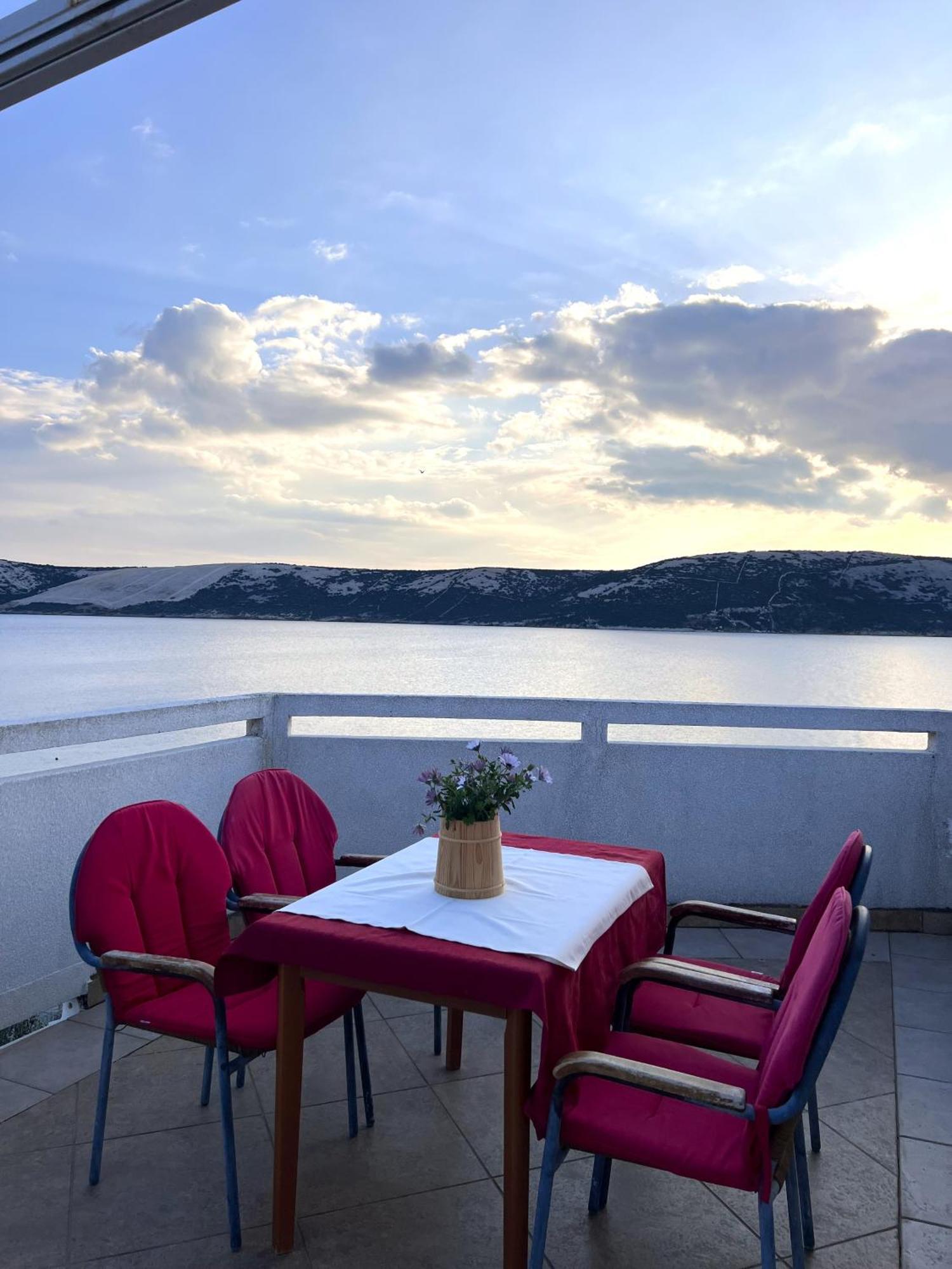 Appartement Ariela At The Beach à Stara Novalja Extérieur photo